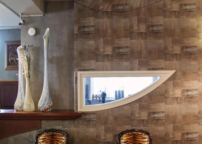 单极大酒店 3* 法尔肯堡