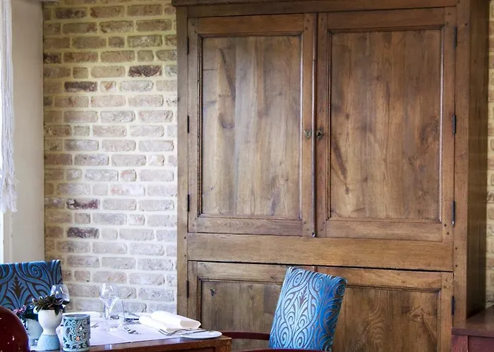 单极大酒店 法尔肯堡