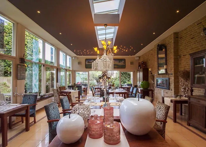 单极大酒店 法尔肯堡