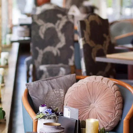 Grand Monopole Hotell 3*
