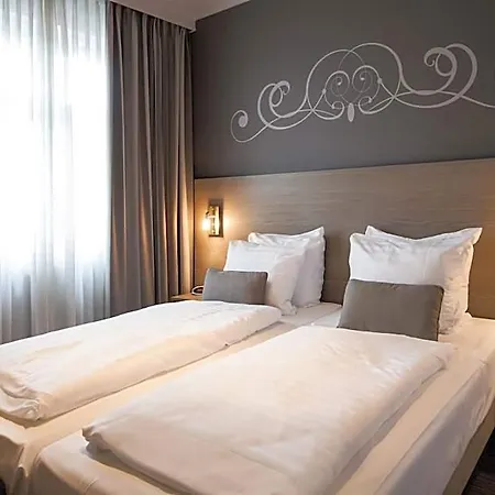 Отель Grand Monopole 3*