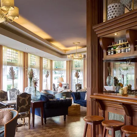 Hotell Grand Monopole 3*