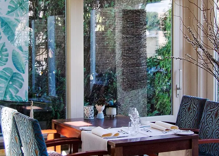 Hotell Grand Monopole 3*