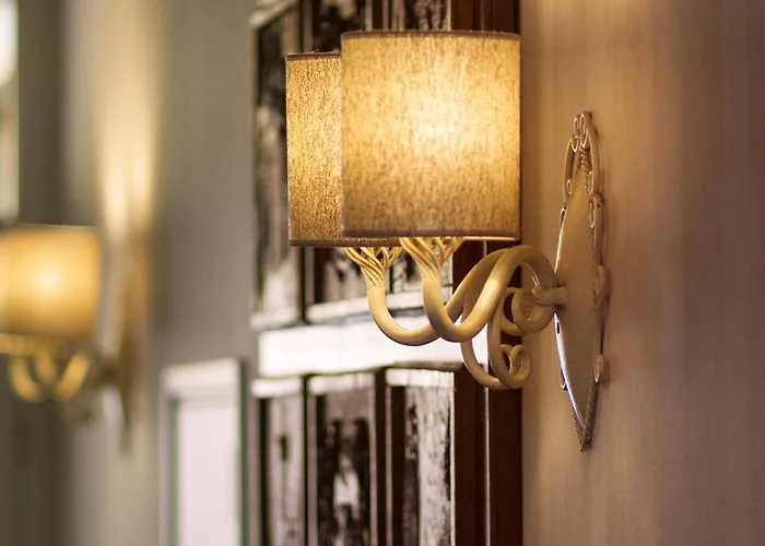 Hotell Grand Monopole 3*