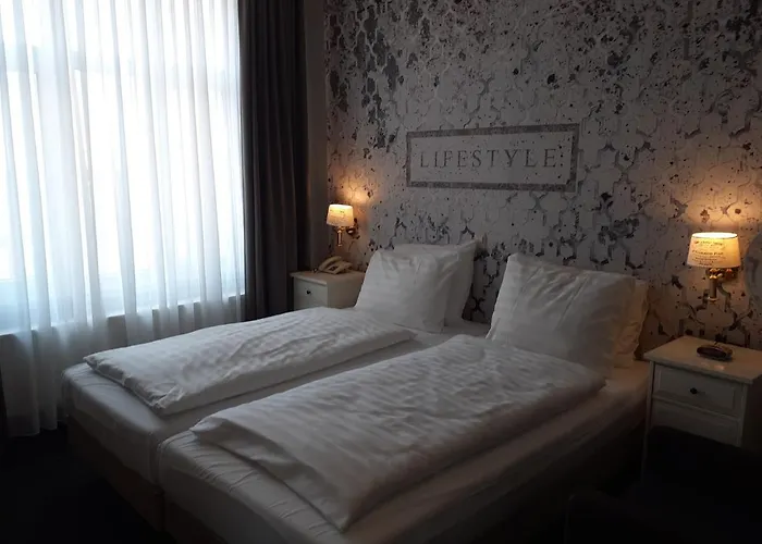 Hotell Grand Monopole 3*